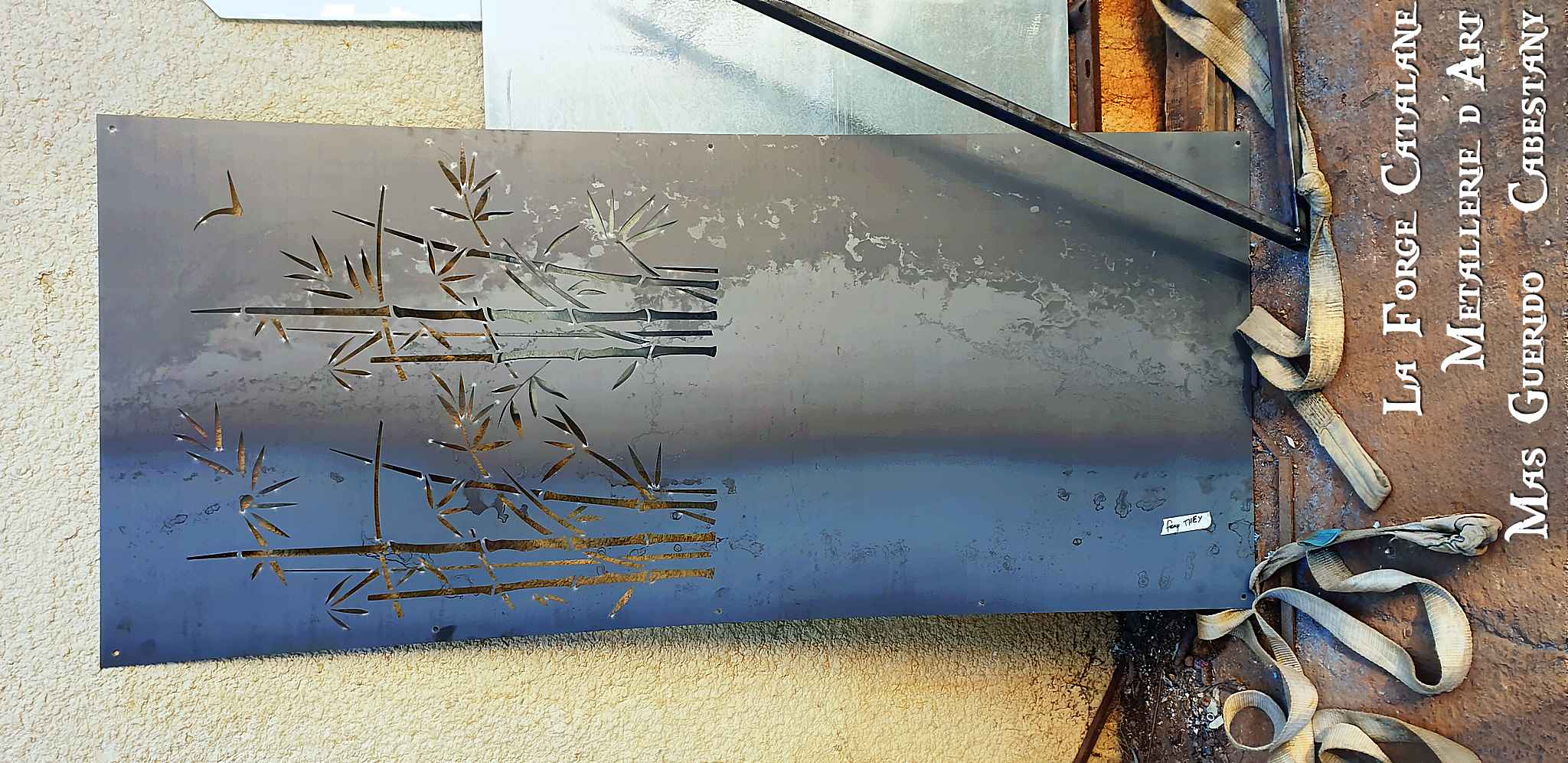 decoupe laser motif bambous forge catalane.jpg